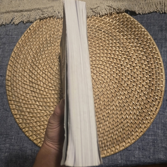 Thr Seven Husbands of Evelyn Hugo - Picture 3 of 4